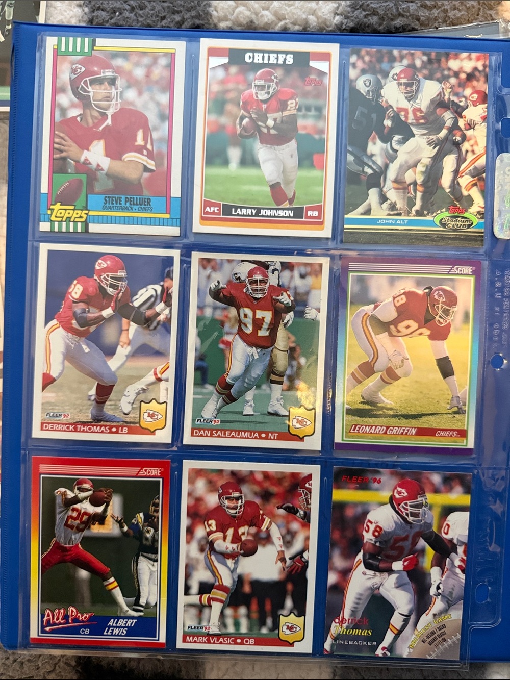Kansas City Chiefs Vintage Football Card Lot - Red & White